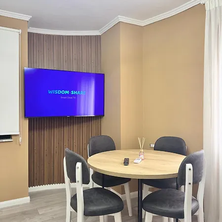 Noar Luxury * Golem (Tirana)