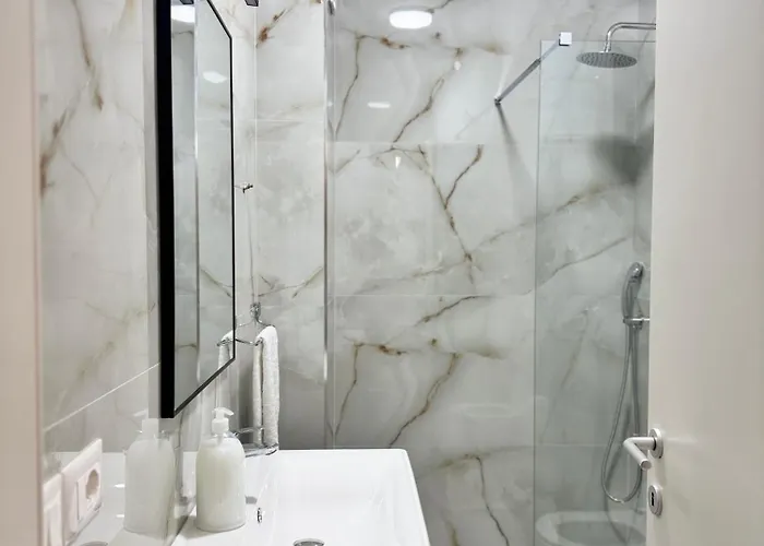 Noar Luxury Apartment